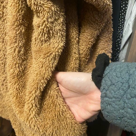 Cozy Soft Oversized Brown Teddybear Hooded Sweater - Picture 4 of 4